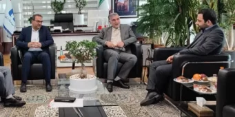 بازدید-علی-یاری-بانک-صادرات-qky0br3lzmzyog2a3n323fw7g7n7jzc9q1jv0lny4a.jpg